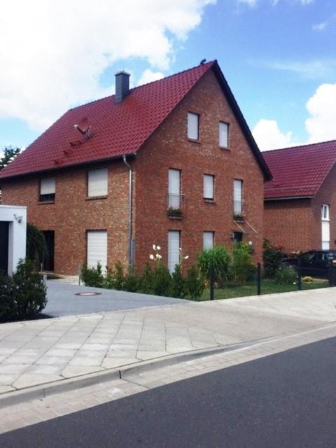 Moderne 3 Mit Separatem Eingang