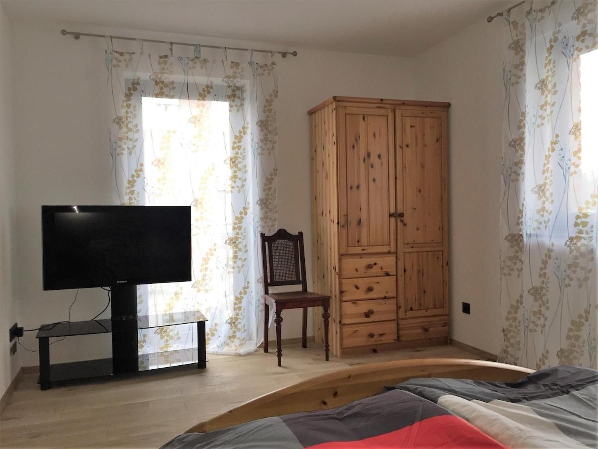 Moderne 3 Mit Separatem Eingang